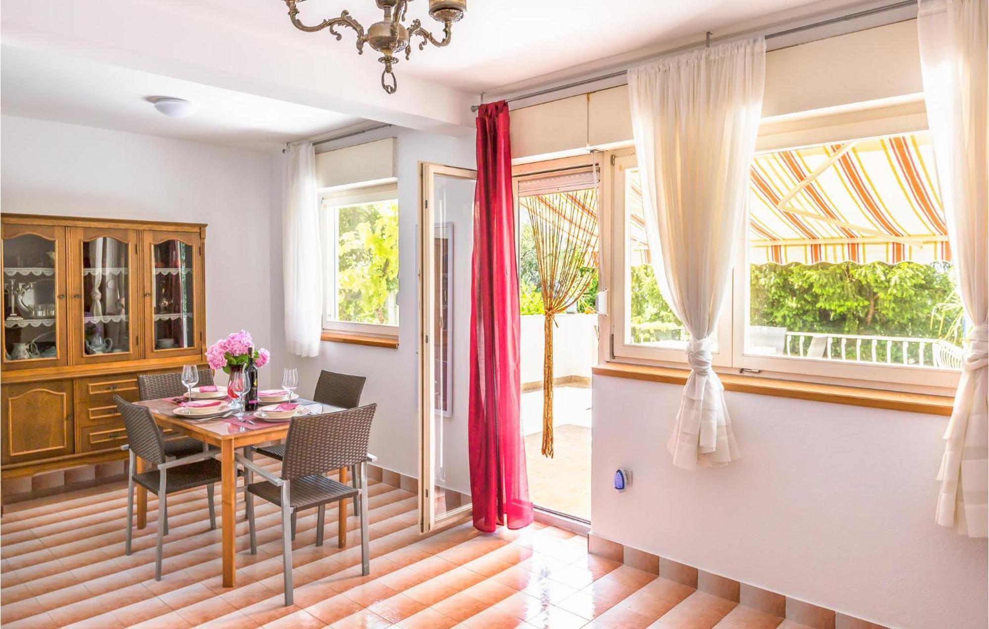 Nice Apartment In Tucepi With Wifi Exterior photo
