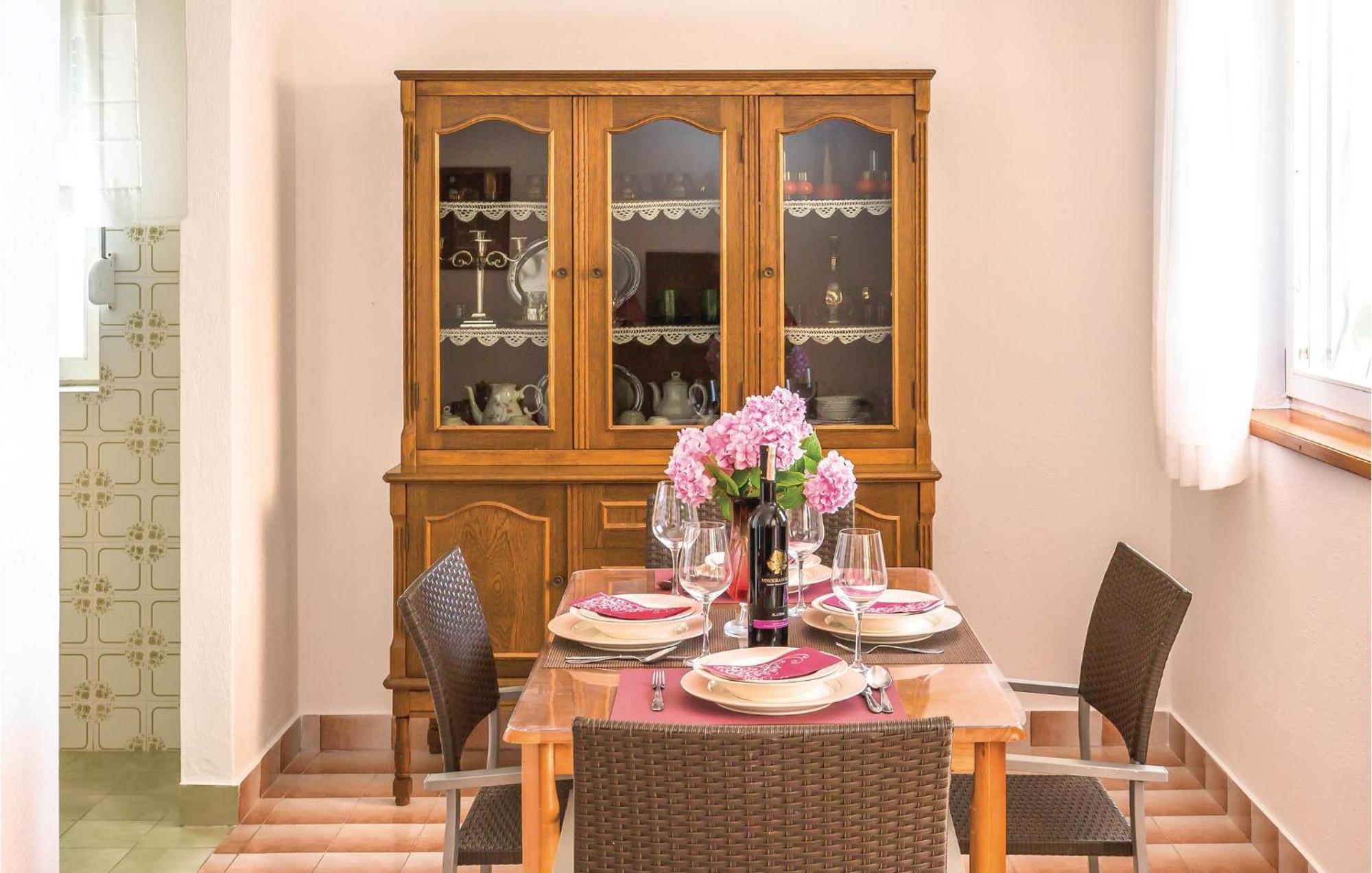 Nice Apartment In Tucepi With Wifi Exterior photo